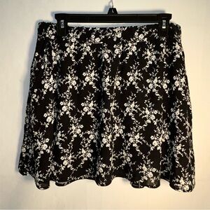 Lily White, Skirt, (L)